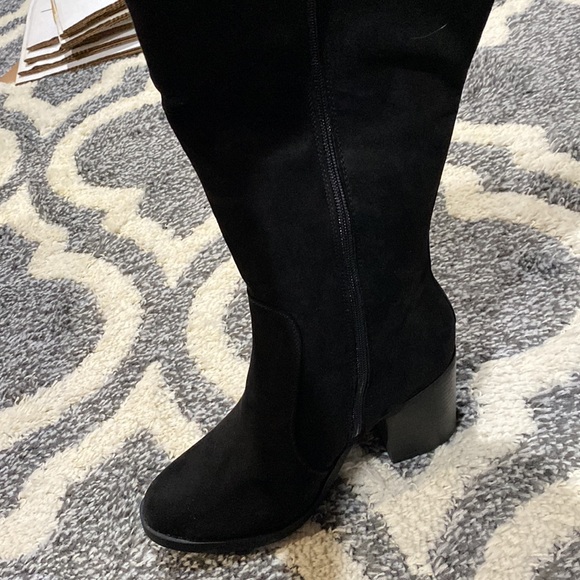 SO Women’s Knee High Boots - Picture 4 of 9